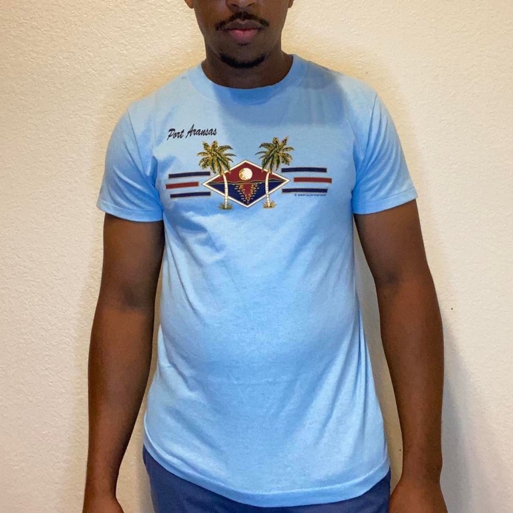 VINTAGE GRAPHIC TEE -Med